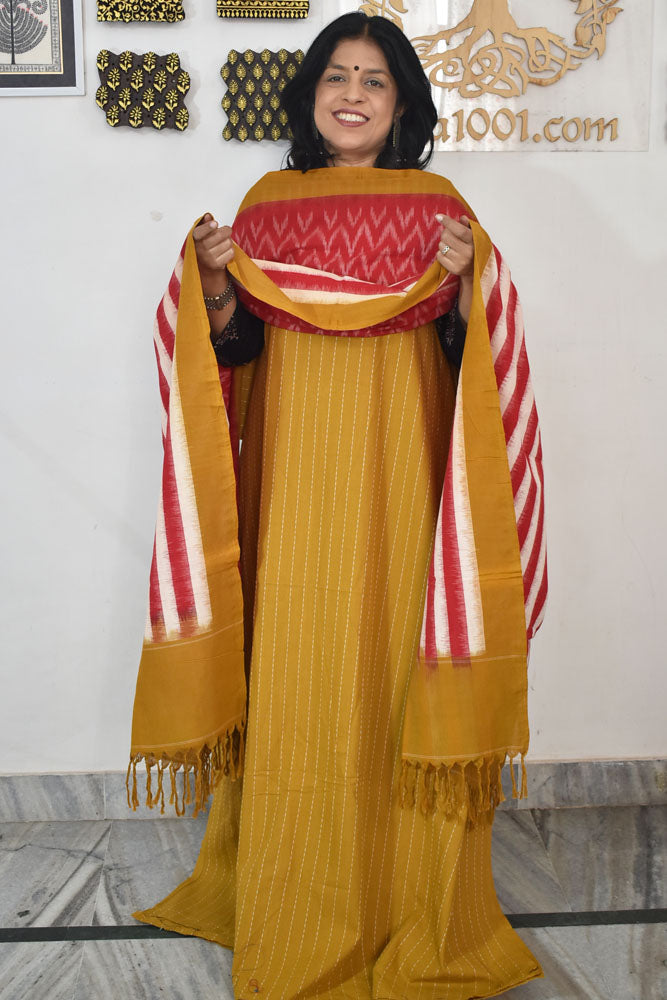 Handwoven  Ikkat Cotton dupatta with Woven Ikkat Cotton Kurta