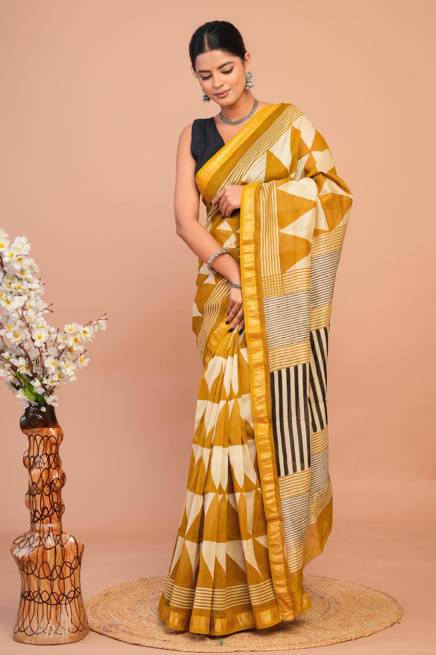 ज्यामिति : Elegant & Classic Hand Block Printed Bagru Maheshwari Silk Cotton Saree