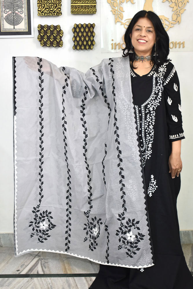 Handcrafted Phool Patti Applique & Hand Crochet work Kota cotton dupatta