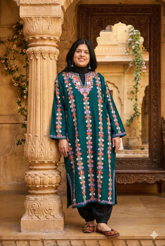 Kashmiri Wool Aari Embroidered Solid Women's Pheran Kurta - Free Size ( for size 38- 48)