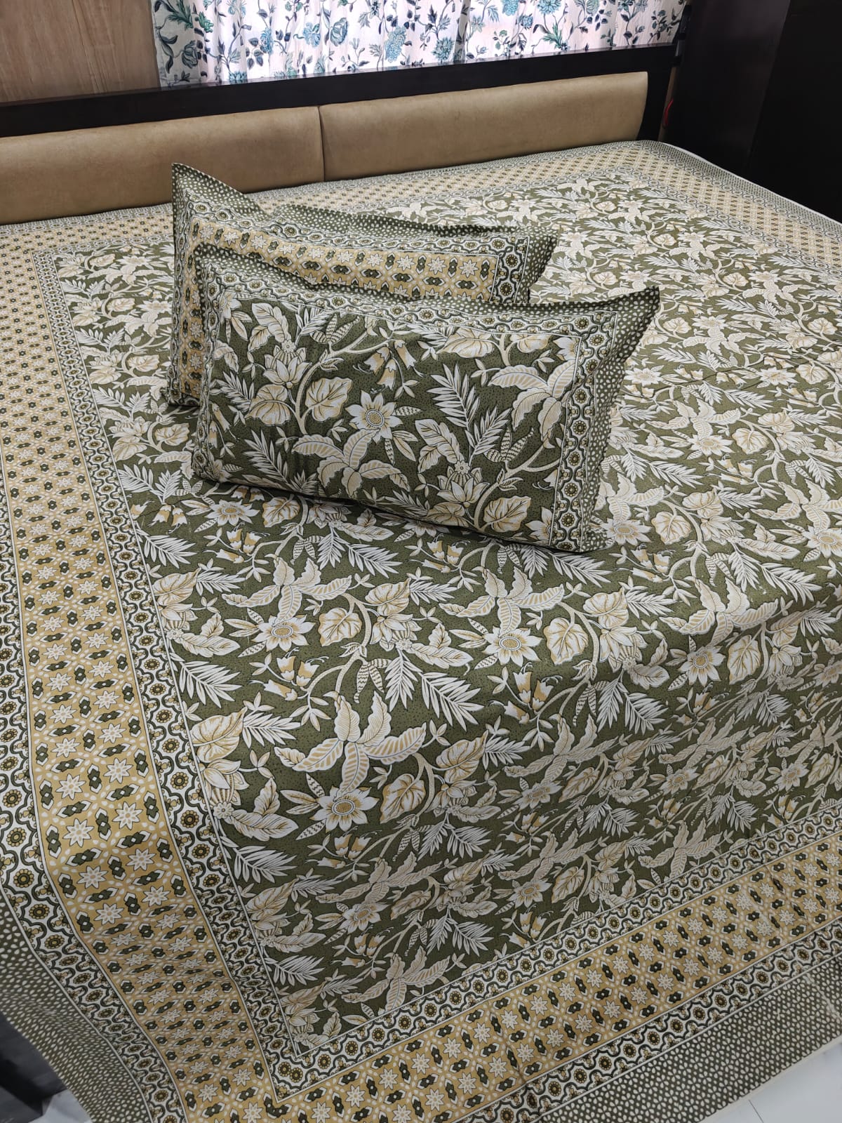 Shayan : King Size Cotton Double Bed sheet with pillow covers ( 90 by 108)