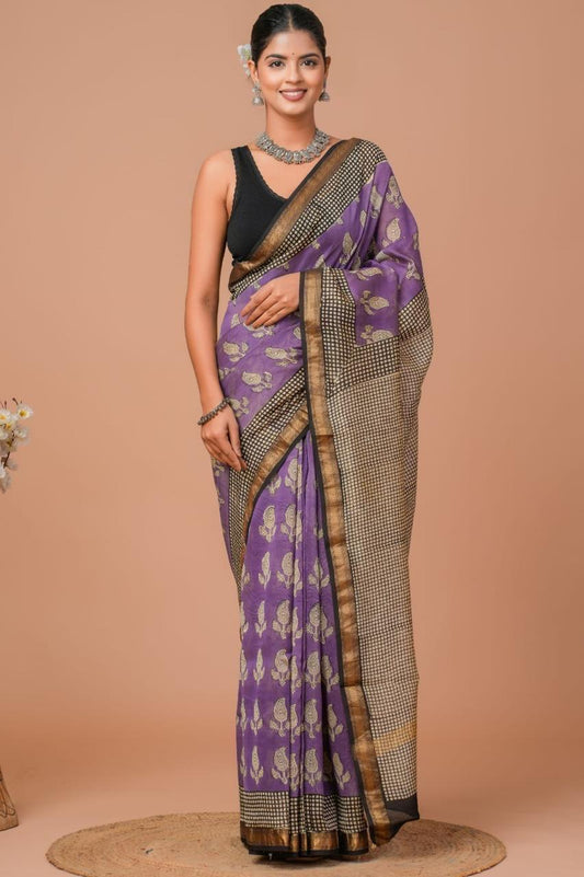 ज्यामिति : Elegant & Classic Hand Block Printed Bagru Maheshwari Silk Cotton Saree