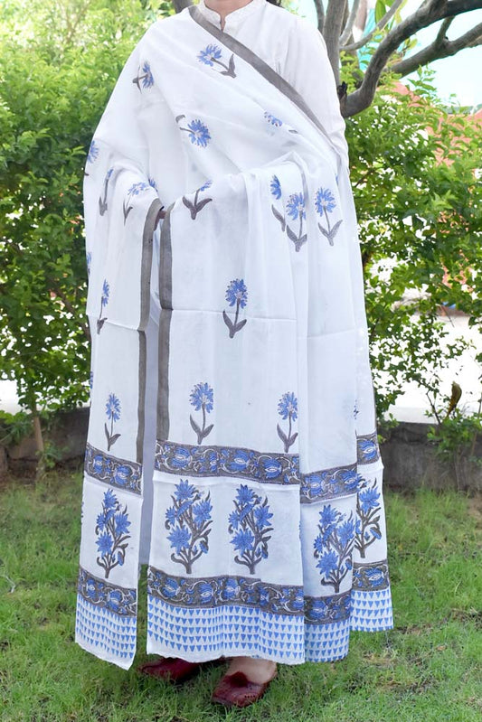 Beautiful Soft Mul Cotton dupatta with Sanganer Block Print