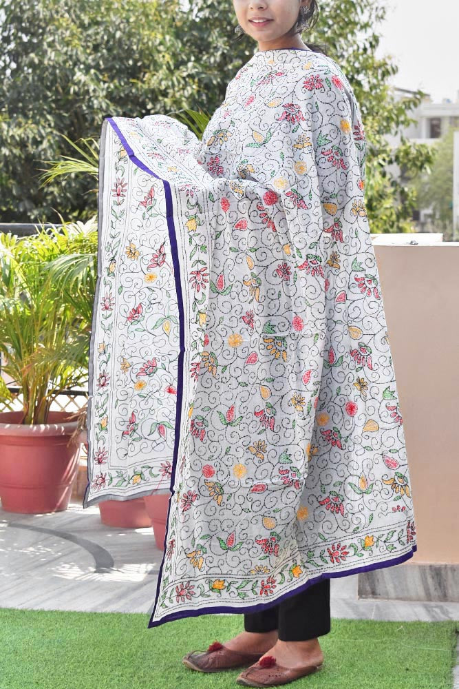 Beautiful Hand Embroidered Kantha Work Mul cotton Dupatta