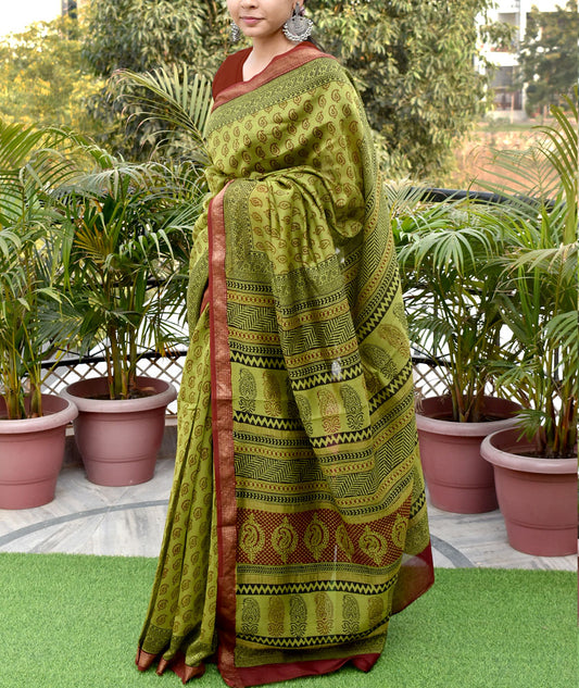 Elegant Handwoven Maheshwari saree with Bagh Hand Block Print