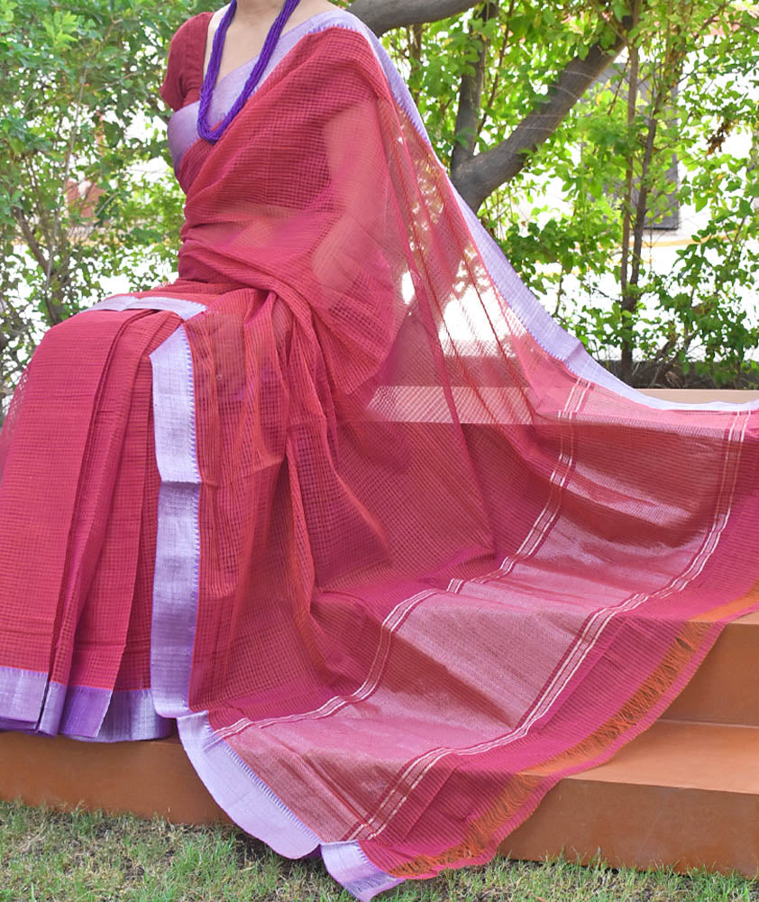 Elegant Handwoven Missing weave Mangalgiri Cotton Saree with Zari border