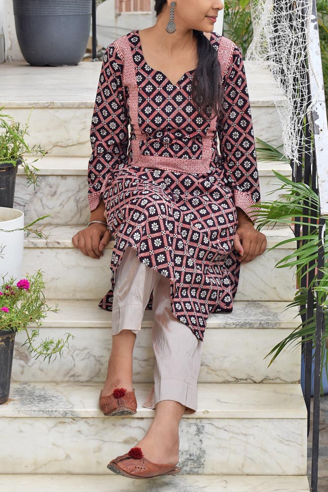 Hand Block Print Cotton Kurta with mirror & aari work - size 40