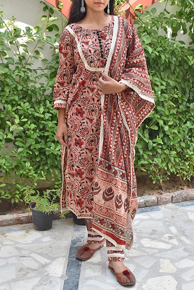 Hand Block Printed Cotton suit - Kurta , Narrow Dupatta & Pant - size 38