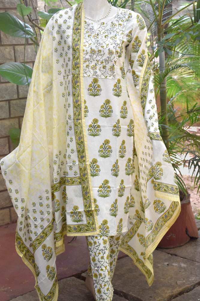 Beautiful Cotton suit with gota, and aari work - Kurta , Dupatta & Pant - Size 46