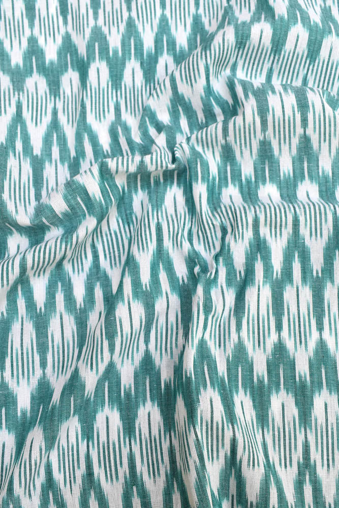 Woven ikkat cotton  fabric ( 2.5 mtrs cut)