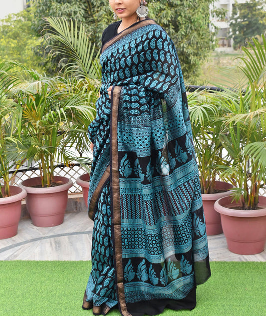 Elegant Handwoven Maheshwari saree with Bagh Hand Block Print