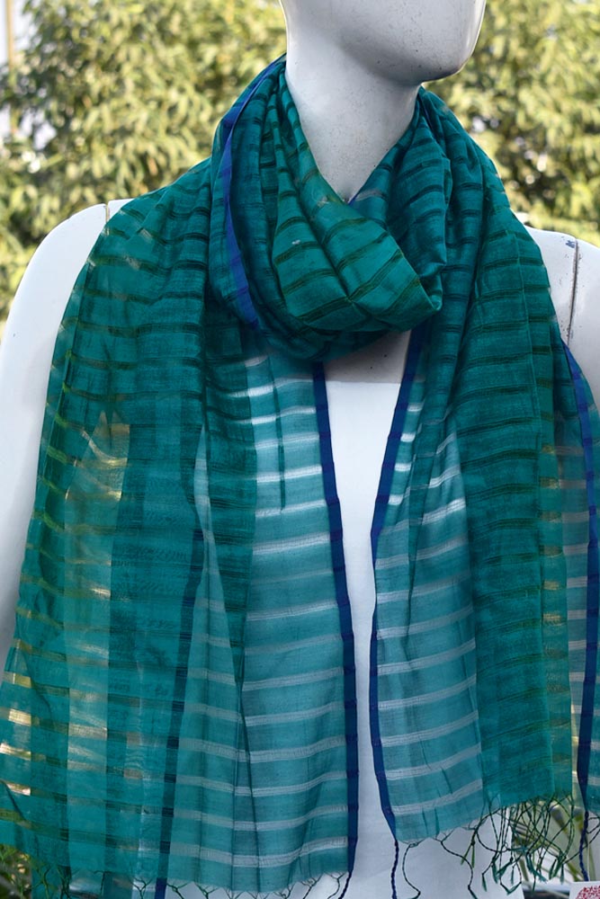 Beautiful Handwoven Maheshwari Silk Cotton stoles with missing weave