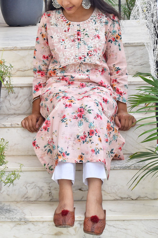 Beautiful Linen Cotton Kurta with Embroidery & white flex cotton bottom bottom Size 38