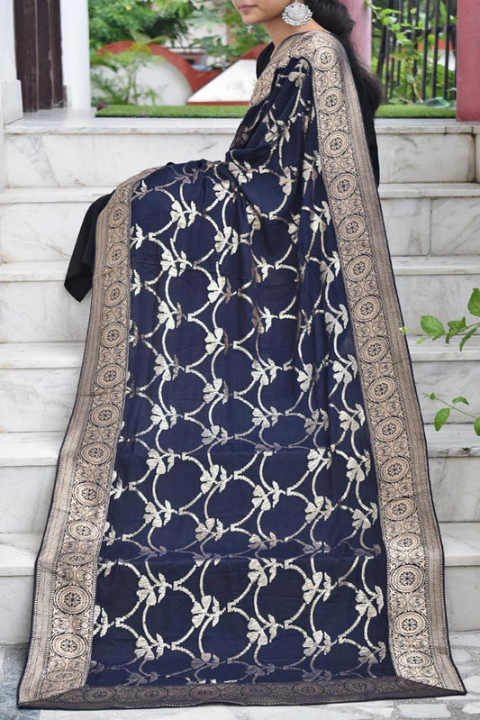 Elegant Georgette dupatta with all over sequin work & stitched borders