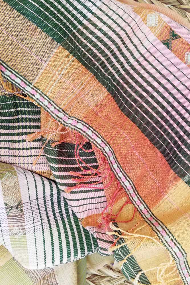 Elegant Woven Cotton Kutch Bhujodi stole