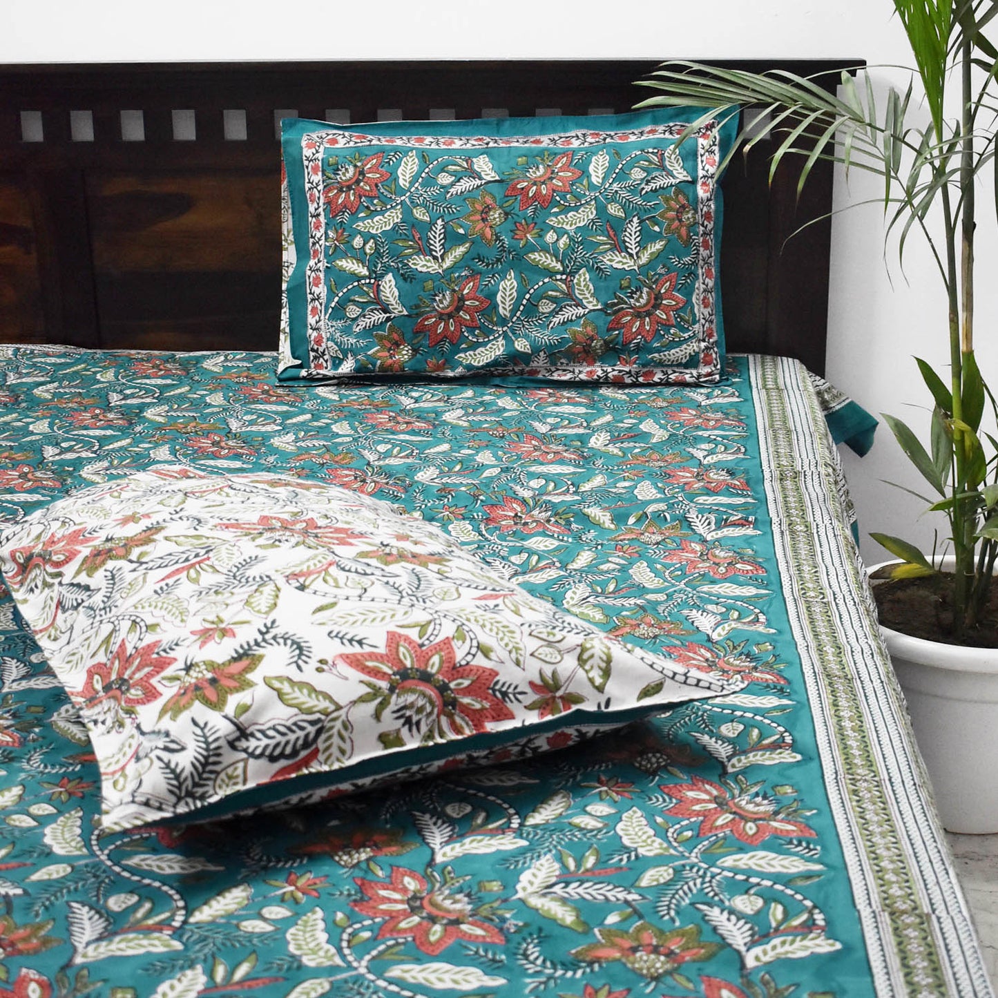 Shayan : Hand Block print King Size Cotton Double Bed sheet with pillow covers ( 90 by 108)