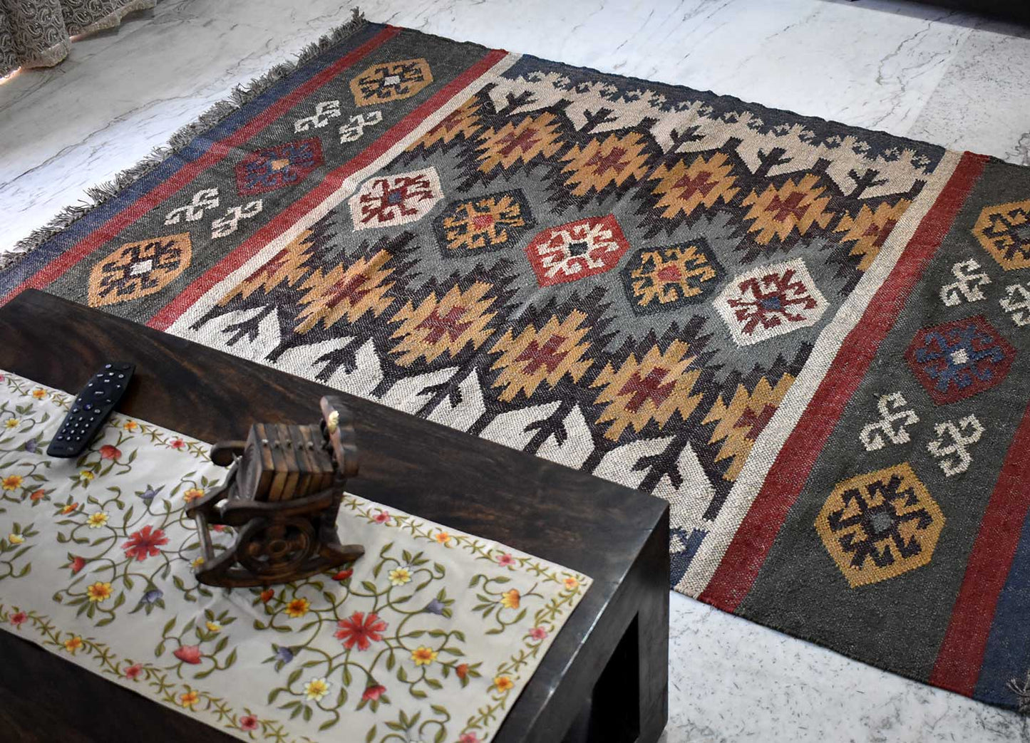 Handwoven Jute & Cotton Rug 6 x 4 ft