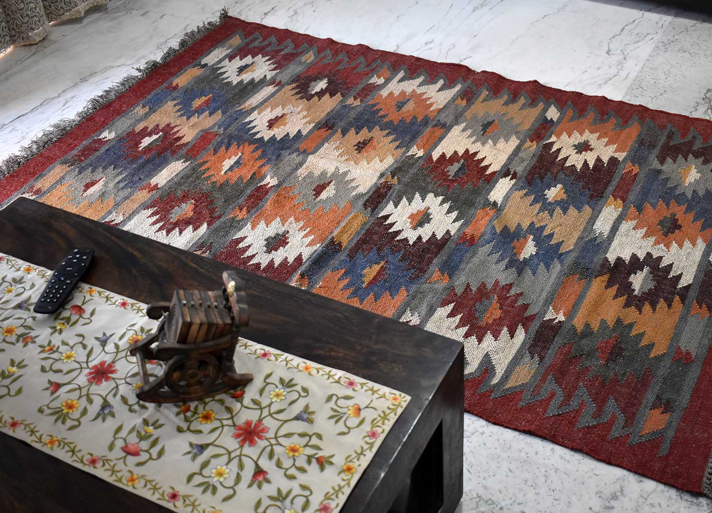 Handwoven Jute & Cotton Rug 6 x 4 ft