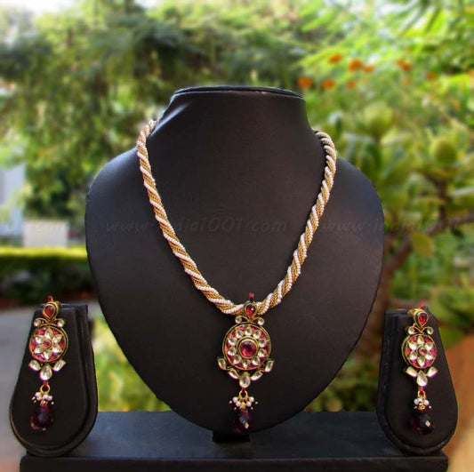 Gorgeous Kundan & Pearl Necklace Set